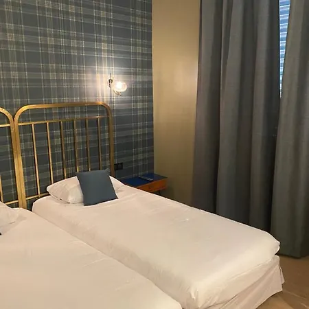 Grand De La Poste - Lyon Sud - 호텔 비엔